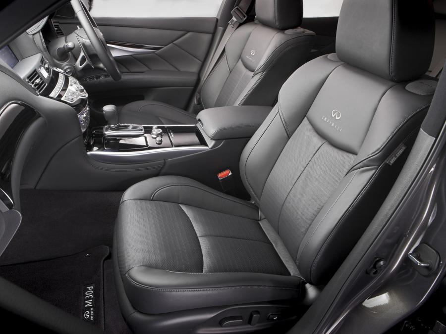  Infiniti M30d S 2012 года  (AU) (фото 7 из 10)